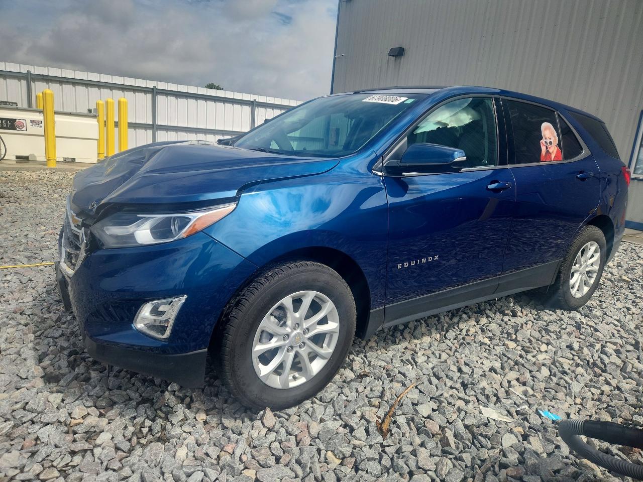 2019 CHEVROLET EQUINOX LT (1LT) — Front 3/4