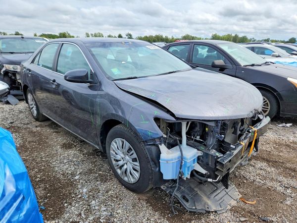 2013 TOYOTA CAMRY