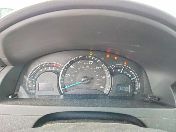 2013 TOYOTA CAMRY