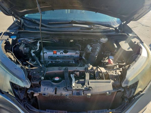 2013 HONDA CRV EX-L — Engine bay
