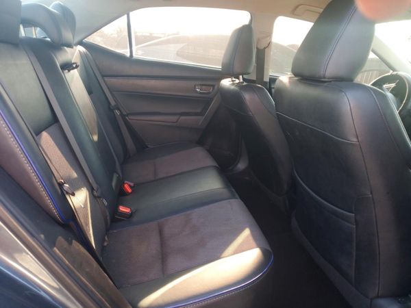 2017 TOYOTA COROLLA