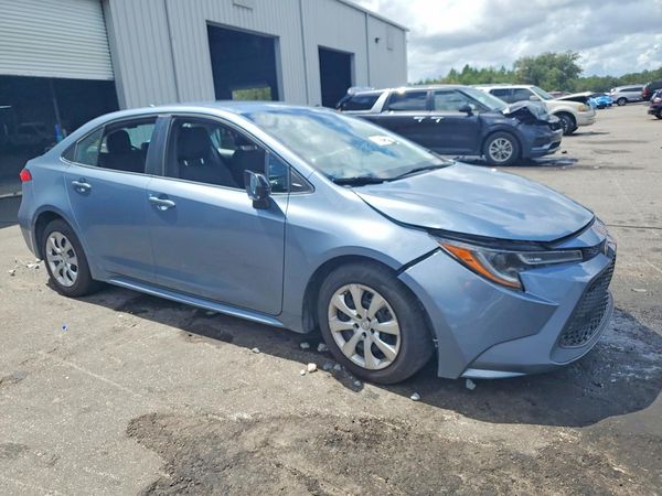 2020 TOYOTA COROLLA LE — Passenger 3/4
