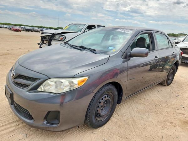 2013 TOYOTA COROLLA