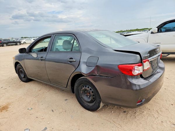 2013 TOYOTA COROLLA