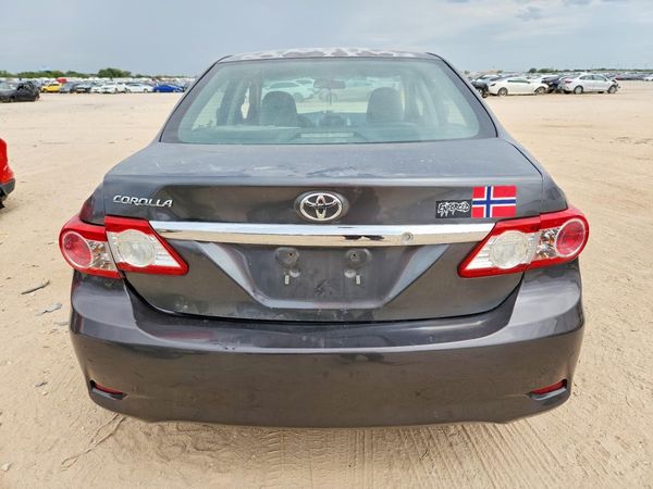2013 TOYOTA COROLLA