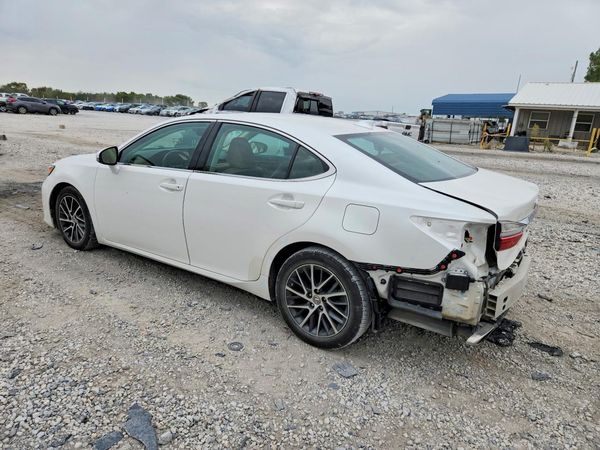 2016 LEXUS ES