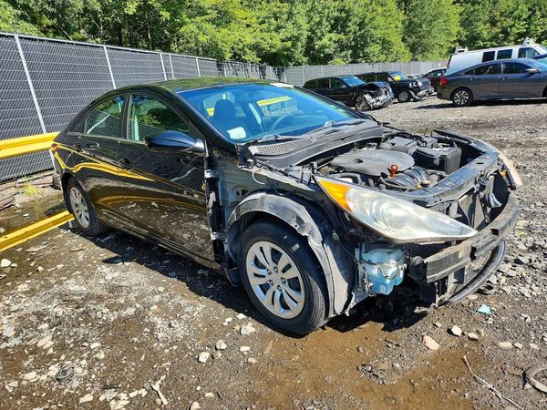 2013 HYUNDAI SONATA GLS/ GLS Popular
