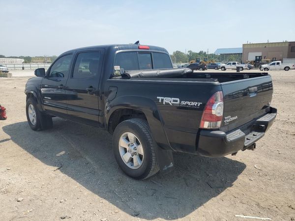 2015 TOYOTA TACOMA
