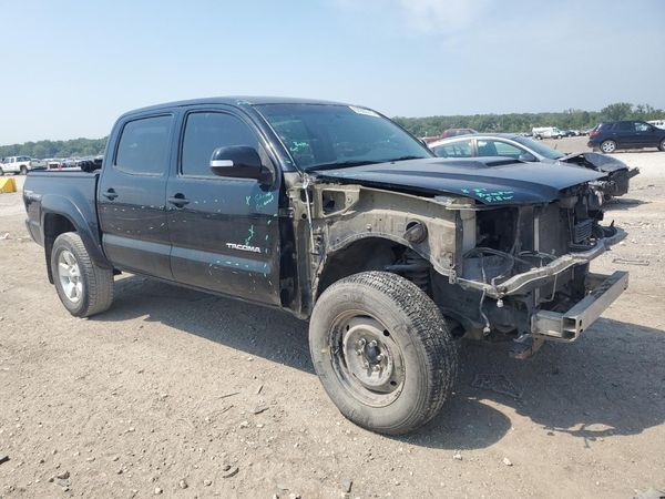 2015 TOYOTA TACOMA