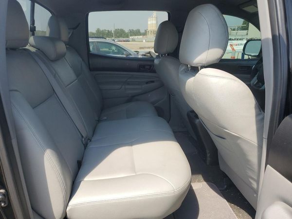 2015 TOYOTA TACOMA