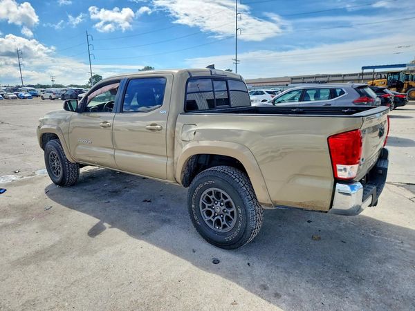 2017 TOYOTA TACOMA