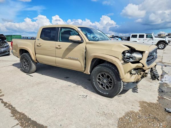 2017 TOYOTA TACOMA