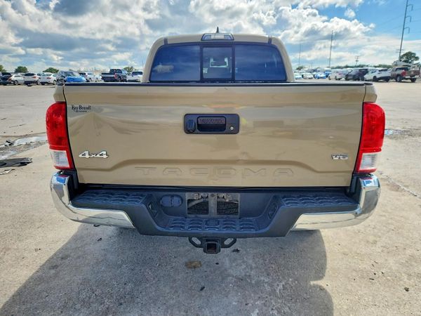 2017 TOYOTA TACOMA