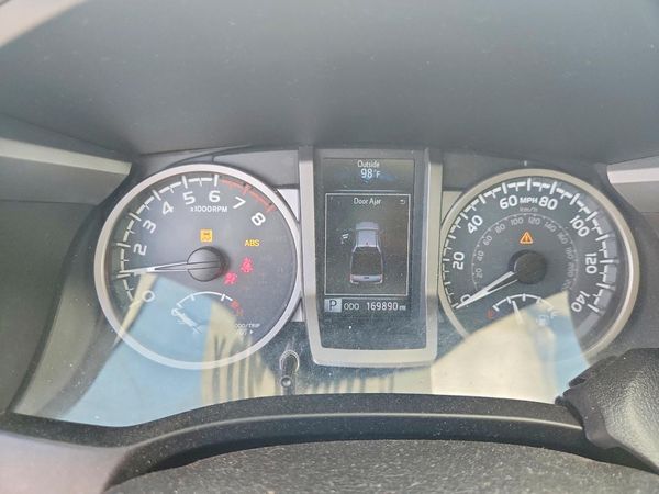 2017 TOYOTA TACOMA