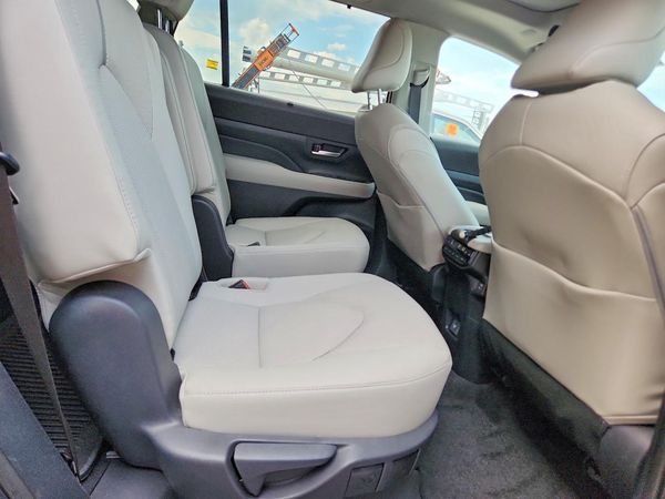 2026 TOYOTA GRAND HIGHLANDER