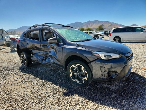 2021 SUBARU CROSSTREK Limited+ES+BSD — Passenger 3/4