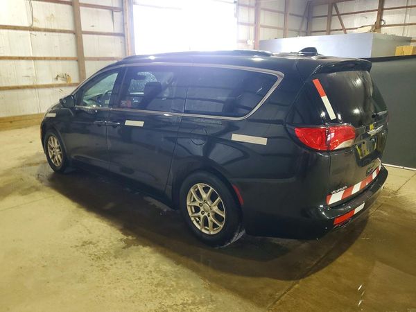 2020 CHRYSLER VOYAGER LXI
