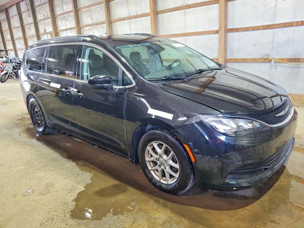 2020 CHRYSLER VOYAGER LXI