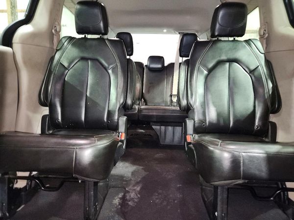 2020 CHRYSLER VOYAGER LXI