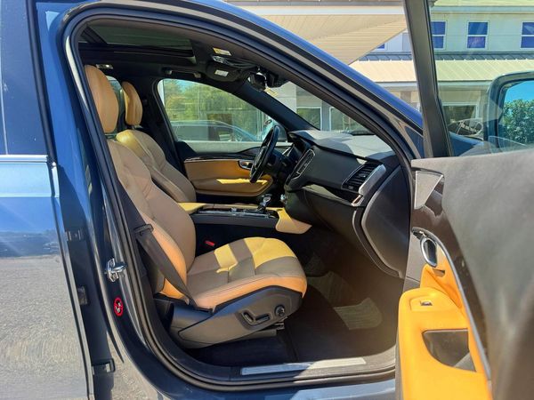 2018 VOLVO XC90
