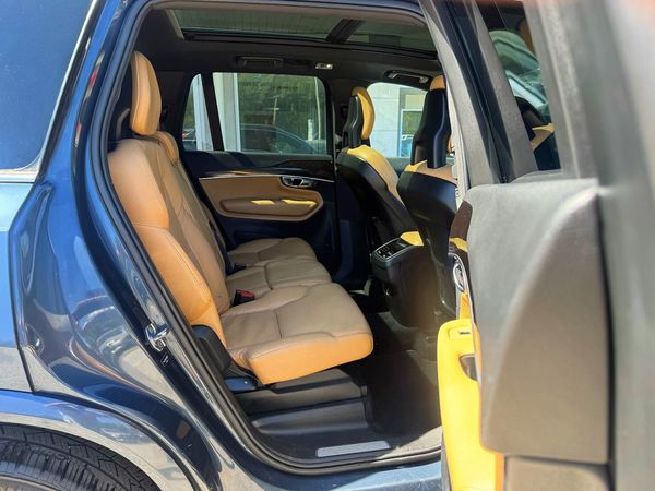 2018 VOLVO XC90
