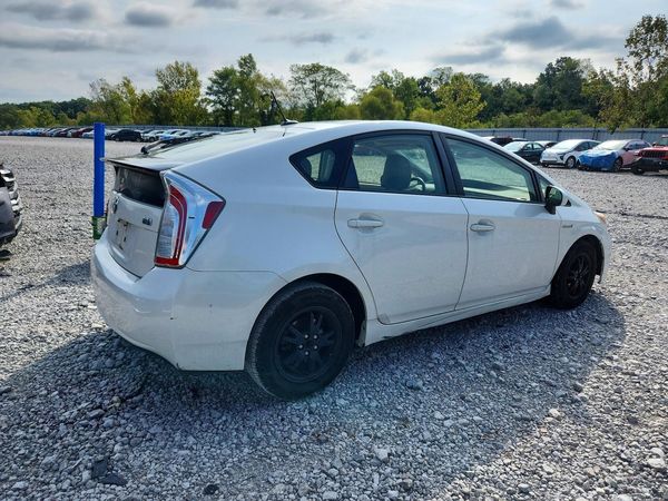 2013 TOYOTA PRIUS