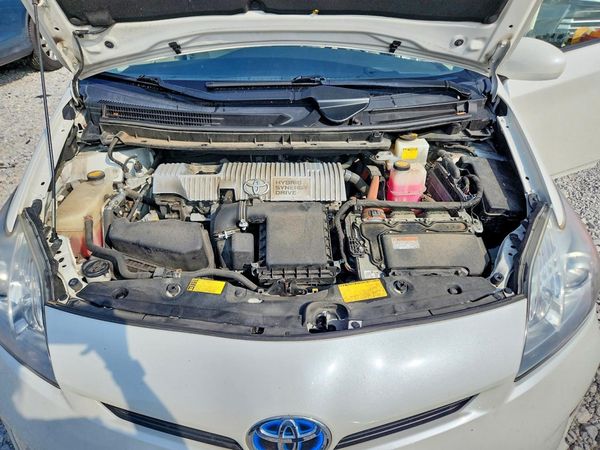 2013 TOYOTA PRIUS