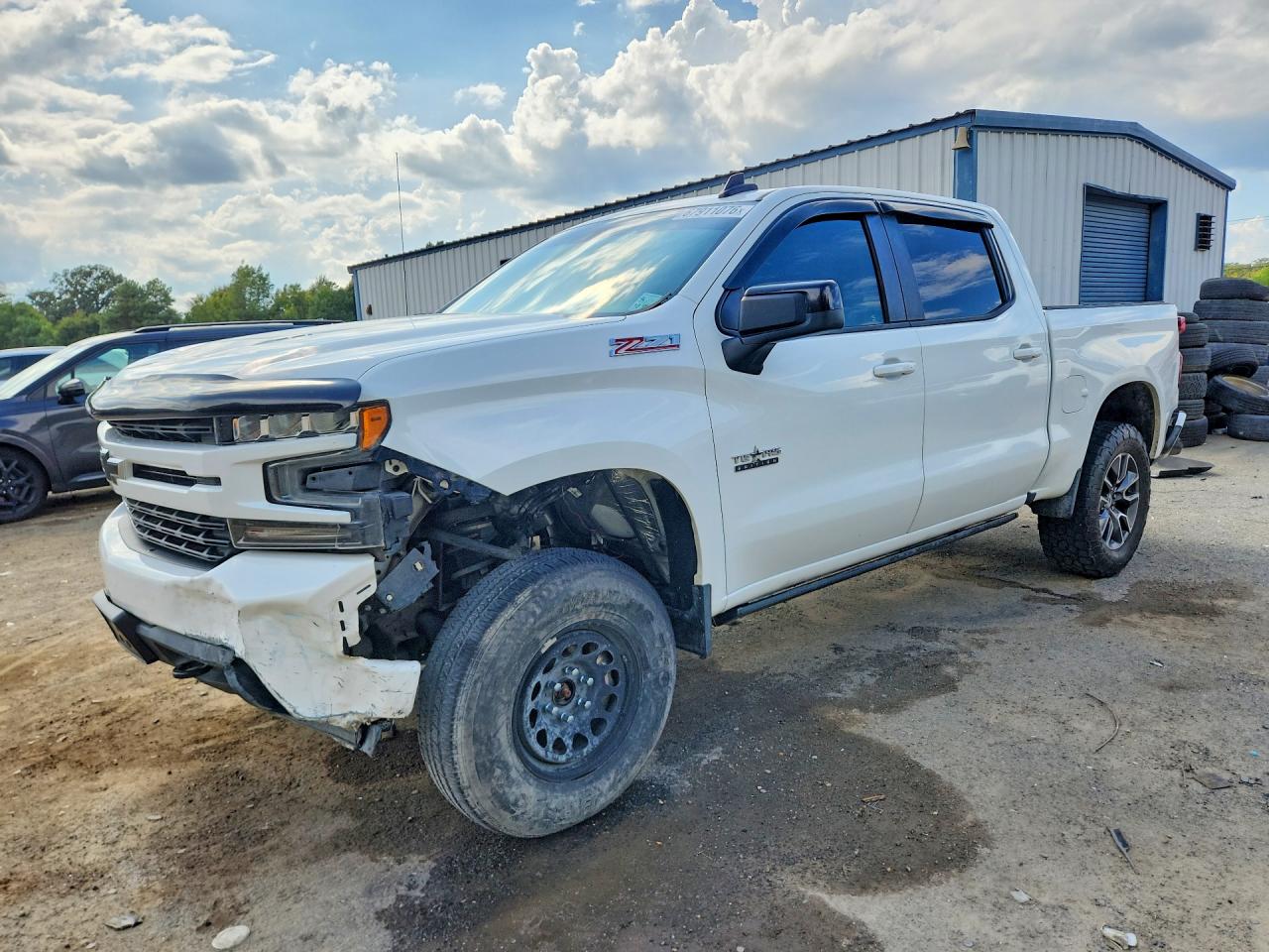 2020 CHEVROLET SILVERADO RST — Front 3/4