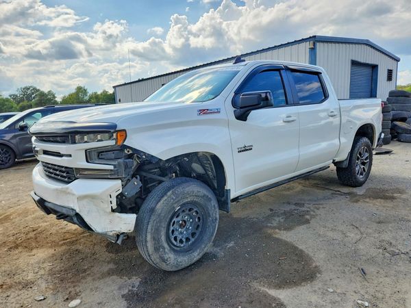 2020 CHEVROLET SILVERADO RST — Front 3/4