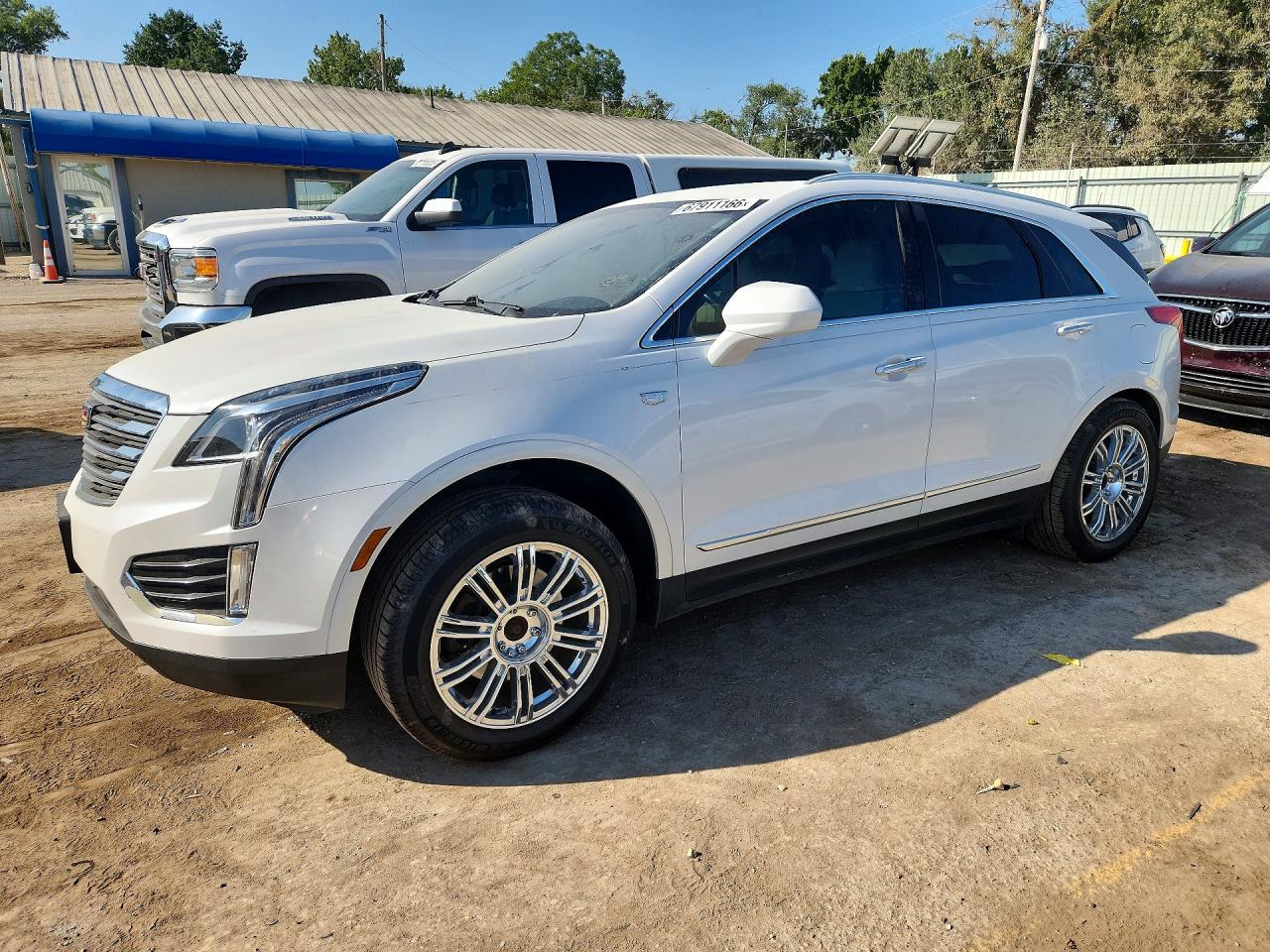 2017 CADILLAC XT5