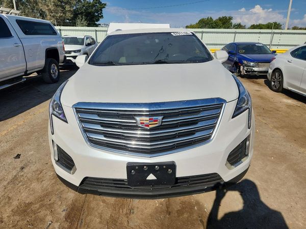 2017 CADILLAC XT5