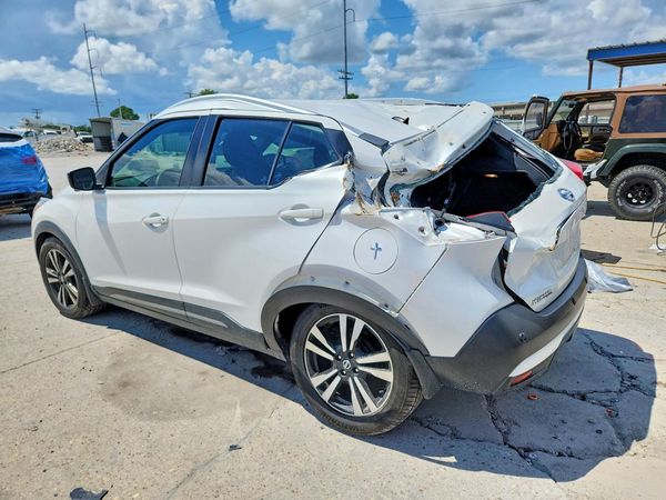 2020 NISSAN KICKS