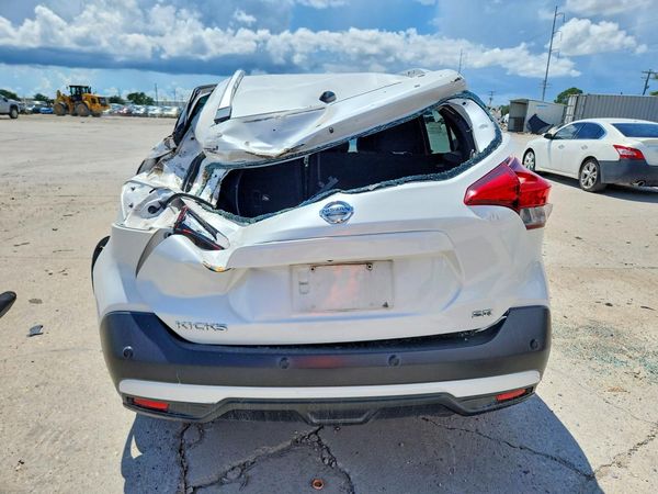 2020 NISSAN KICKS
