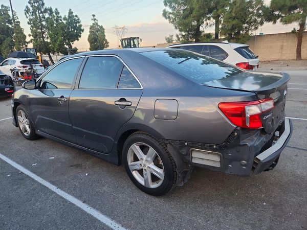 2012 TOYOTA CAMRY