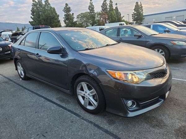 2012 TOYOTA CAMRY
