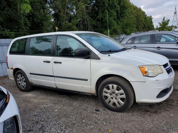 2013 DODGE CARAVAN SE — Passenger 3/4