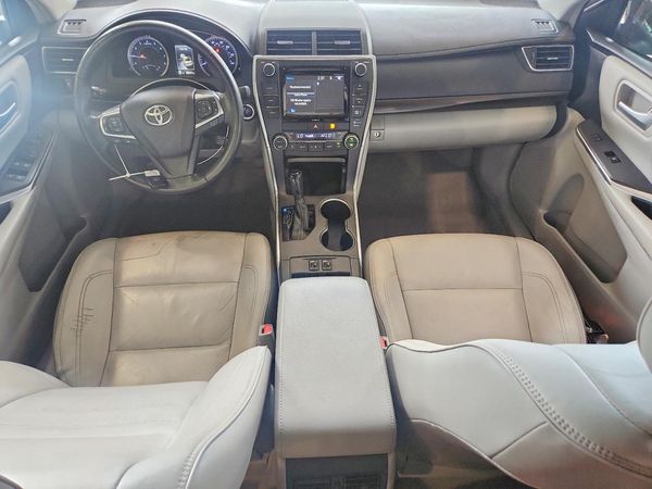 2016 TOYOTA CAMRY