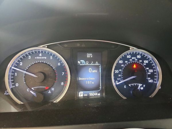 2016 TOYOTA CAMRY
