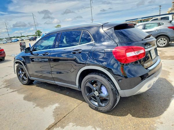 2018 MERCEDES-BENZ GLA