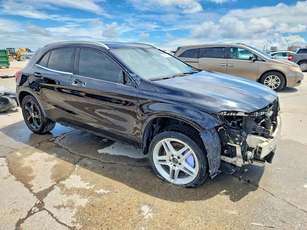 2018 MERCEDES-BENZ GLA
