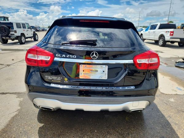 2018 MERCEDES-BENZ GLA