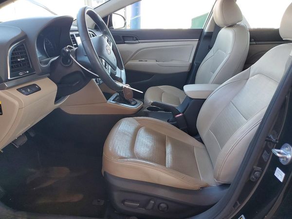 2017 HYUNDAI ELANTRA