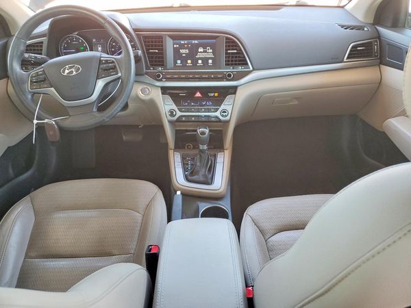 2017 HYUNDAI ELANTRA