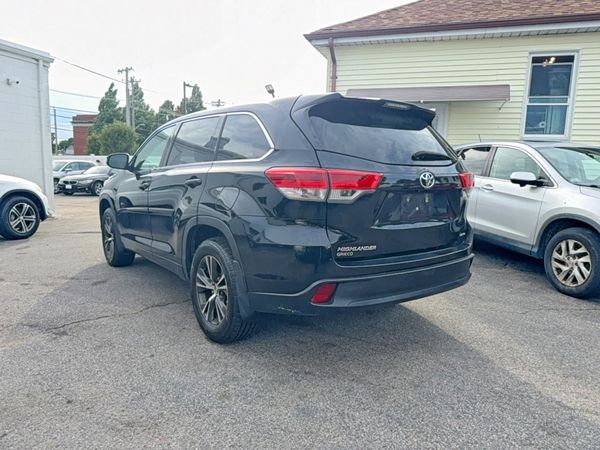 2018 TOYOTA HIGHLANDER LE/LE Plus