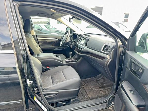 2018 TOYOTA HIGHLANDER LE/LE Plus