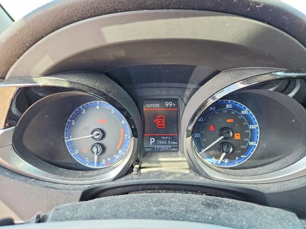2014 TOYOTA COROLLA L/LE