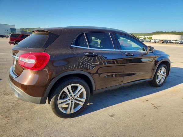 2018 MERCEDES-BENZ GLA