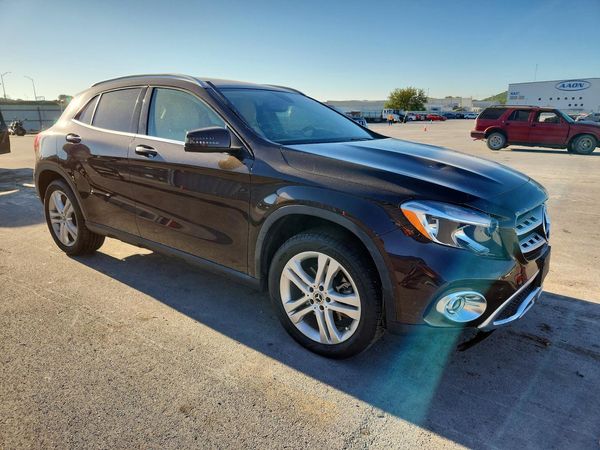 2018 MERCEDES-BENZ GLA