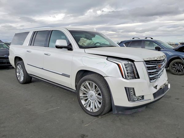 2016 CADILLAC ESCALADE ESV Platinum