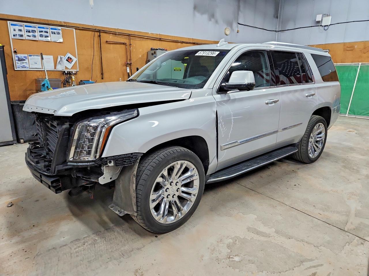 2018 CADILLAC ESCALADE Luxury